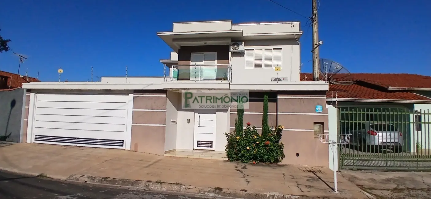 Foto 2 de Casa com 4 quartos à venda, 289m2 em Jaguariuna - SP