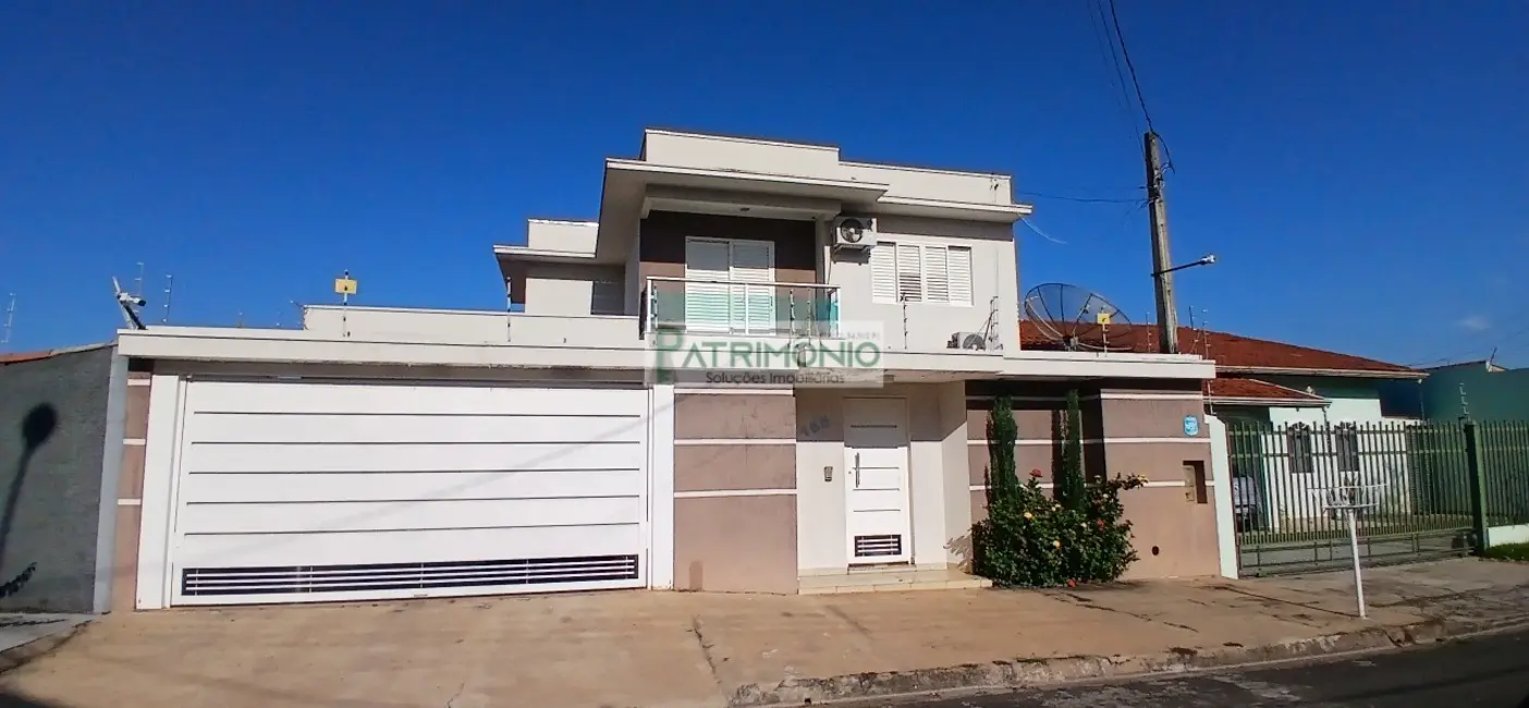 Foto 1 de Casa com 4 quartos à venda, 289m2 em Jaguariuna - SP