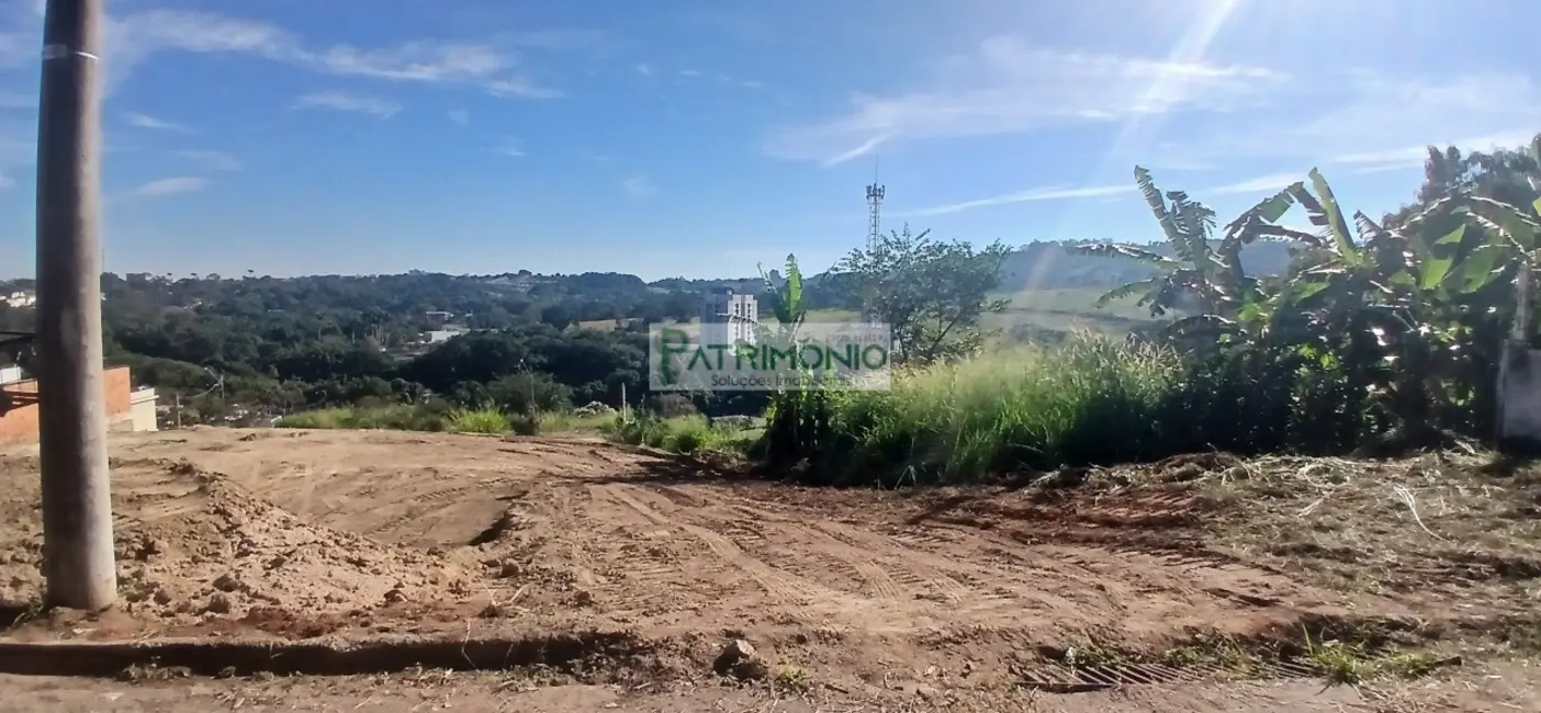 Foto 1 de Terreno / Lote à venda, 366m2 em Jaguariuna - SP