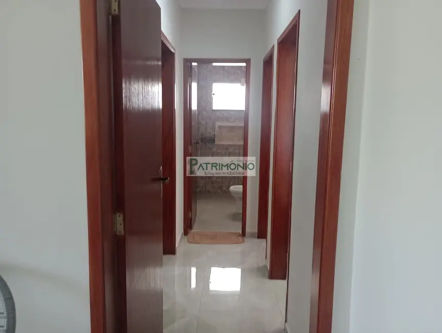 Casa com 3 quartos à venda, 142m2 em Jaguariuna - SP - imagem 4 Foto 4 de Casa com 3 quartos à venda, 142m2 em Jaguariuna - SP