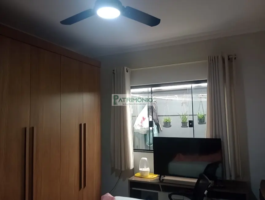 Casa com 3 quartos à venda, 142m2 em Jaguariuna - SP - imagem 3 Foto 3 de Casa com 3 quartos à venda, 142m2 em Jaguariuna - SP