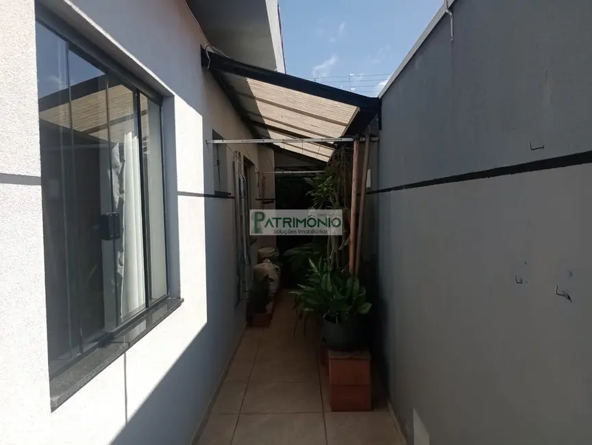 Casa com 3 quartos à venda, 142m2 em Jaguariuna - SP - imagem 5 Foto 5 de Casa com 3 quartos à venda, 142m2 em Jaguariuna - SP