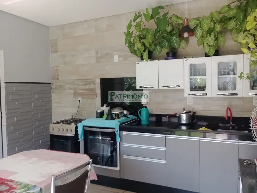 Casa com 3 quartos à venda, 142m2 em Jaguariuna - SP - imagem 1 Foto 1 de Casa com 3 quartos à venda, 142m2 em Jaguariuna - SP