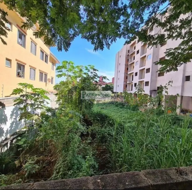 Foto 1 de Terreno / Lote à venda, 800m2 em Jaguariuna - SP