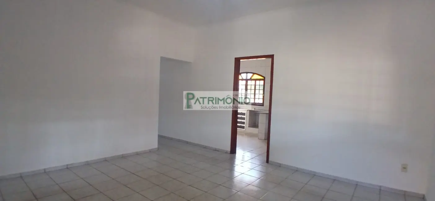 Chácara com 5 quartos à venda, 627m2 em Jaguariuna - SP - imagem 2 Foto 2 de Chácara com 5 quartos à venda, 627m2 em Jaguariuna - SP