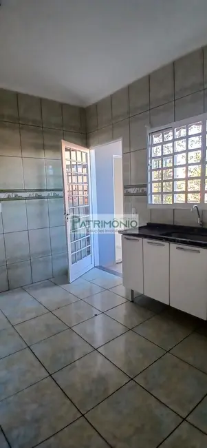 Foto 6 de Casa com 2 quartos para alugar, 100m2 em Jaguariuna - SP