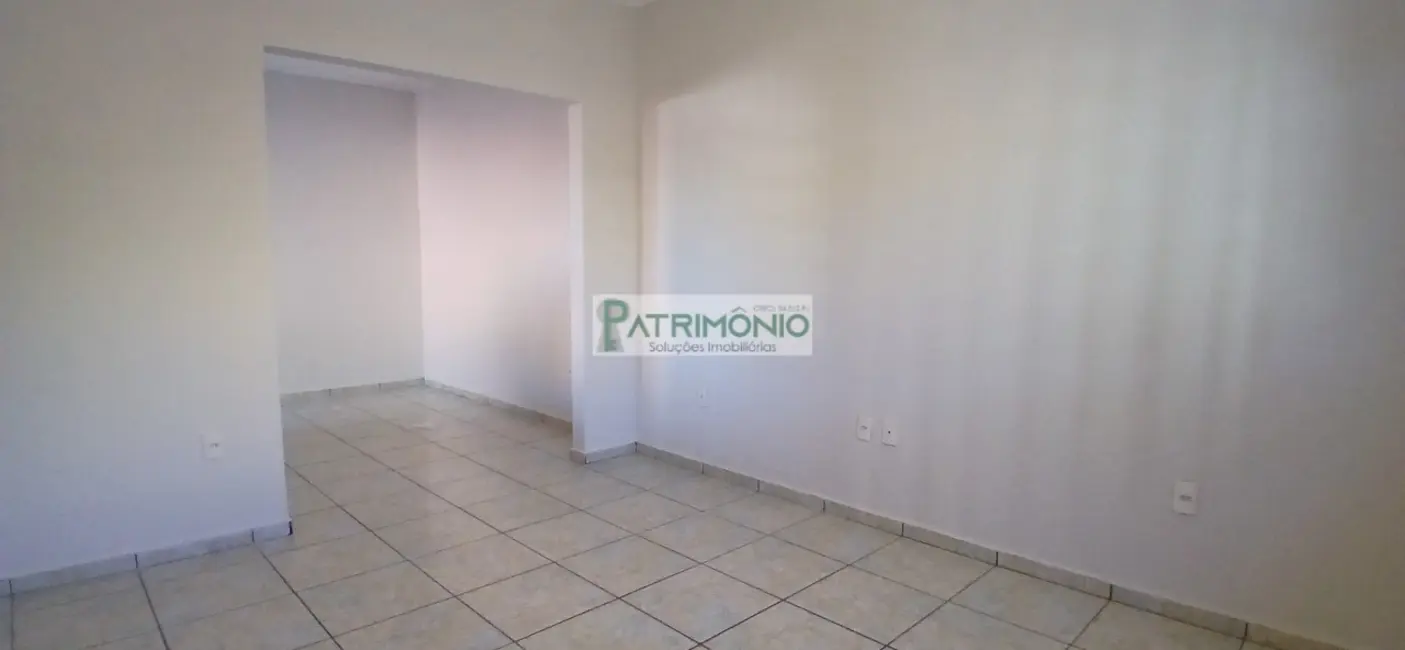 Foto 2 de Casa com 2 quartos para alugar, 100m2 em Jaguariuna - SP