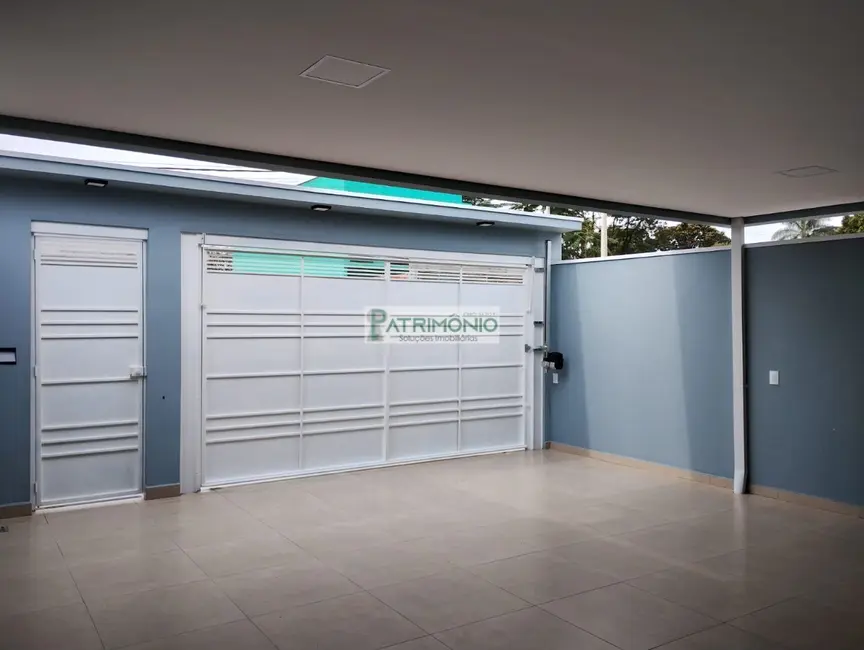 Foto 2 de Casa com 3 quartos à venda, 128m2 em Jaguariuna - SP