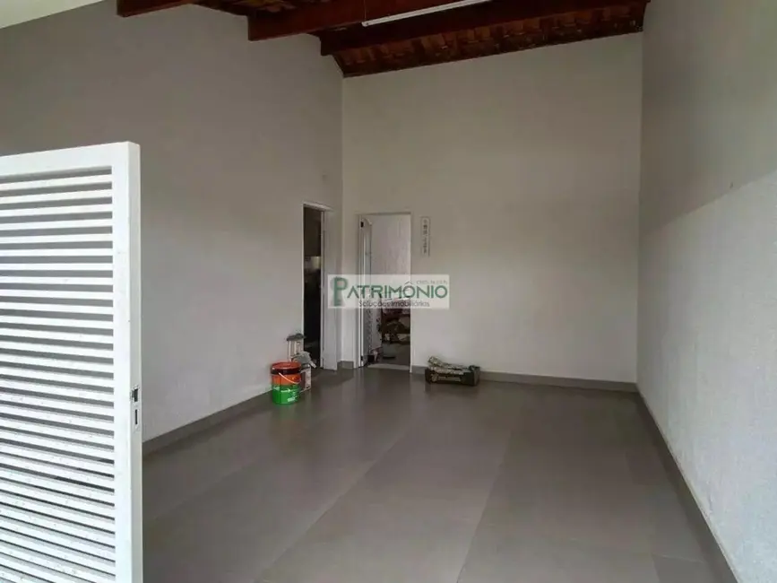 Foto 2 de Casa de Condomínio com 2 quartos à venda e para alugar, 80m2 em Jaguariuna - SP