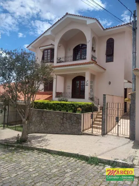 Foto 1 de Casa com 3 quartos à venda, 294m2 em Centro, Sao Lourenco - MG
