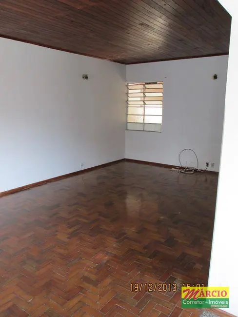 Casa com 3 quartos à venda, 354m2 em Oriente, Itajuba - MG - imagem 5 Foto 5 de Casa com 3 quartos à venda, 354m2 em Oriente, Itajuba - MG