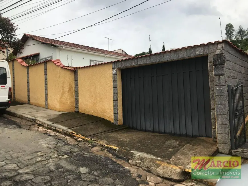 Foto 2 de Casa com 3 quartos à venda e para alugar, 1000m2 em Morro Chic, Itajuba - MG