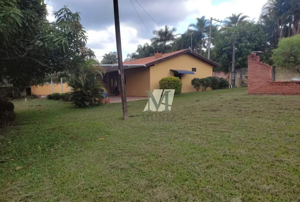 Foto 2 de Chácara com 2 quartos à venda, 2455m2 em Jardim Adélia Cavicchia Grotta, Limeira - SP