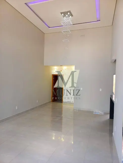 Foto 3 de Casa de Condomínio com 3 quartos à venda, 250m2 em Jardim Amanda I, Hortolandia - SP