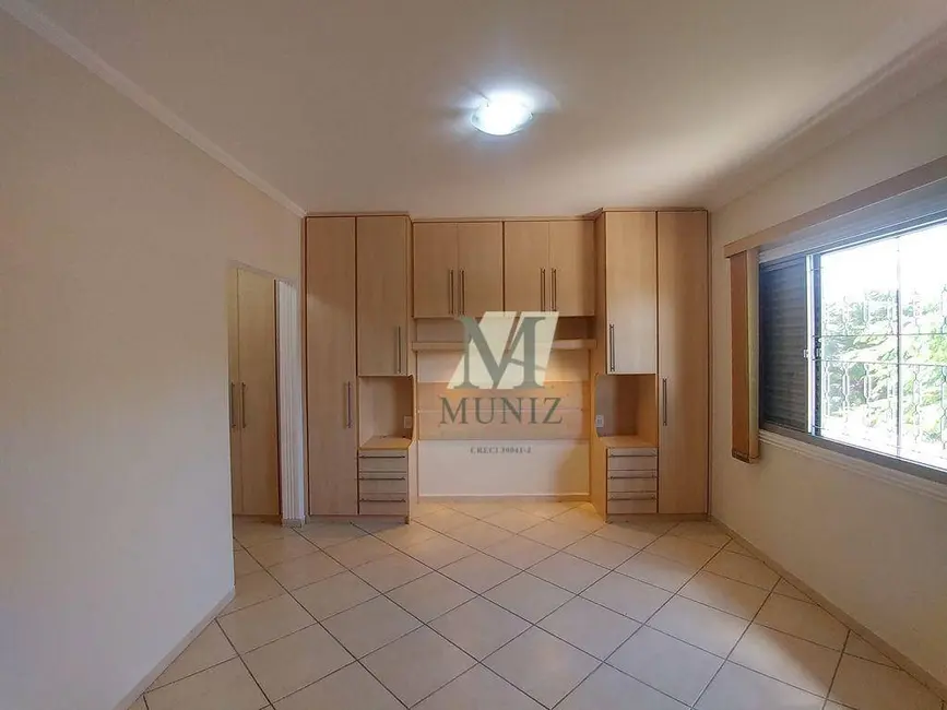 Foto 9 de Casa de Condomínio com 3 quartos para alugar, 300m2 em João Aranha, Paulinia - SP