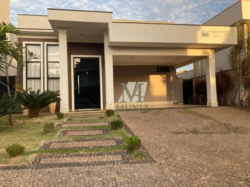 Foto 1 de Casa de Condomínio com 3 quartos à venda, 390m2 em Paulinia - SP