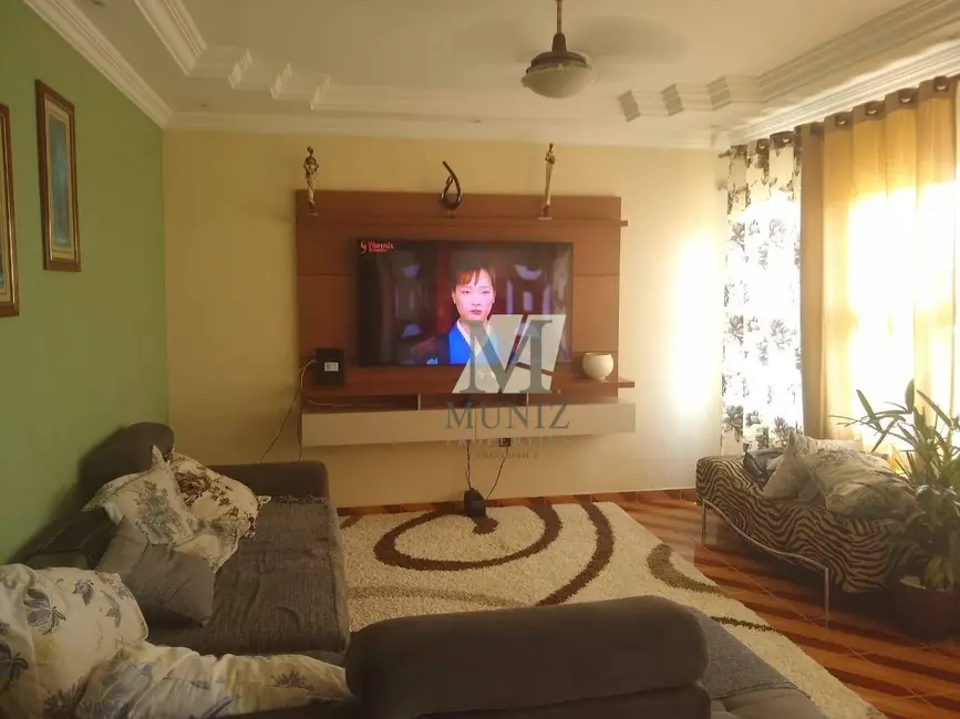 Foto 4 de Casa com 3 quartos à venda, 300m2 em São Luiz, Paulinia - SP