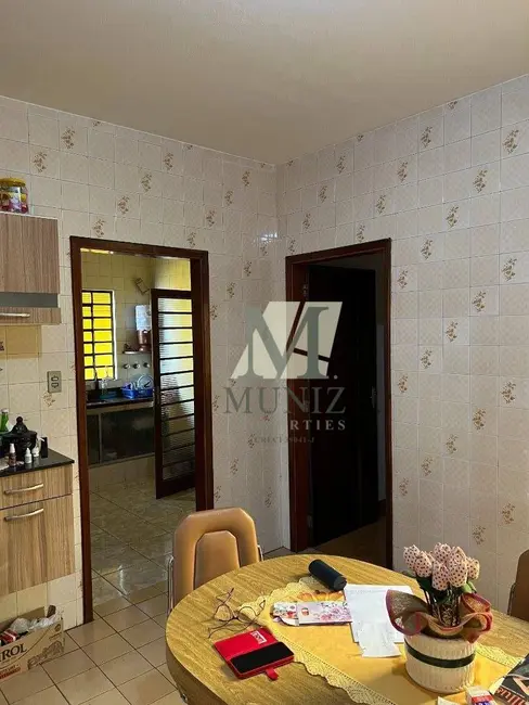 Foto 9 de Casa com 3 quartos à venda, 300m2 em Vila Bressani, Paulinia - SP