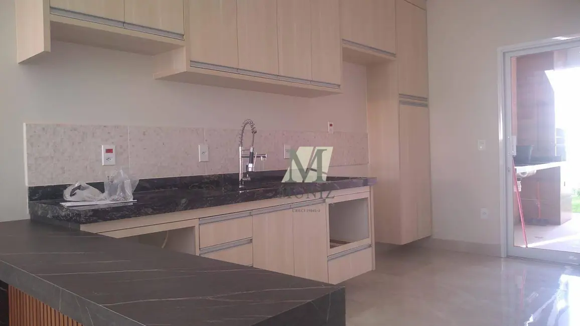 Foto 4 de Casa de Condomínio com 3 quartos à venda, 200m2 em Vila Monte Alegre, Paulinia - SP