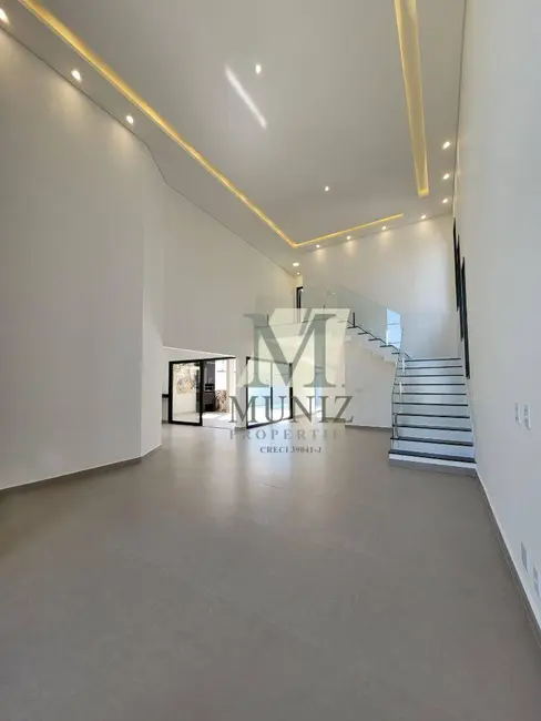Foto 2 de Casa de Condomínio com 3 quartos à venda, 300m2 em Cacapava - SP