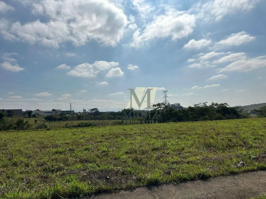 Foto 2 de Terreno / Lote à venda, 2500m2 em Cacapava - SP