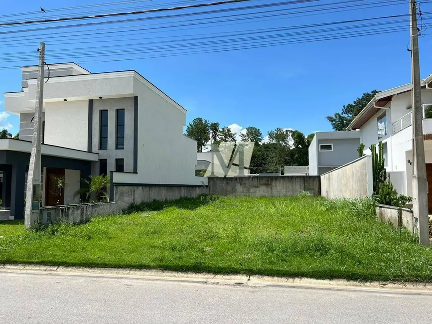 Foto 3 de Terreno / Lote à venda, 250m2 em Tremembe - SP