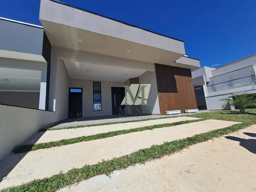 Foto 2 de Casa de Condomínio com 3 quartos à venda, 250m2 em Cacapava - SP