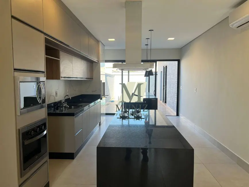 Casa de Condomínio com 3 quartos à venda, 300m2 em Parque Brasil 500, Paulinia - SP - imagem 9 Foto 9 de Casa de Condomínio com 3 quartos à venda, 300m2 em Parque Brasil 500, Paulinia - SP