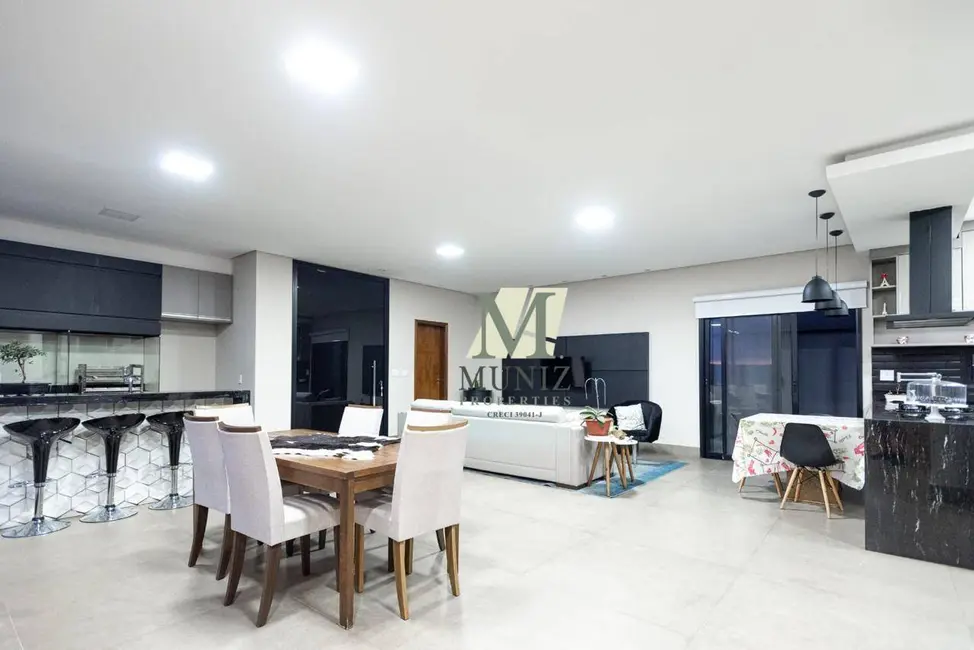 Casa de Condomínio com 4 quartos à venda, 440m2 em Paulinia - SP - imagem 9 Foto 9 de Casa de Condomínio com 4 quartos à venda, 440m2 em Paulinia - SP