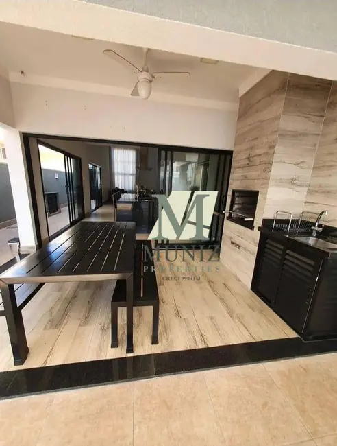 Casa de Condomínio com 3 quartos à venda, 455m2 em Jardim de Itapoan, Paulinia - SP - imagem 3 Foto 3 de Casa de Condomínio com 3 quartos à venda, 455m2 em Jardim de Itapoan, Paulinia - SP