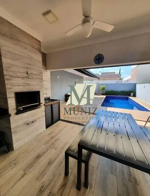 Casa de Condomínio com 3 quartos à venda, 455m2 em Jardim de Itapoan, Paulinia - SP - imagem 1 Foto 1 de Casa de Condomínio com 3 quartos à venda, 455m2 em Jardim de Itapoan, Paulinia - SP