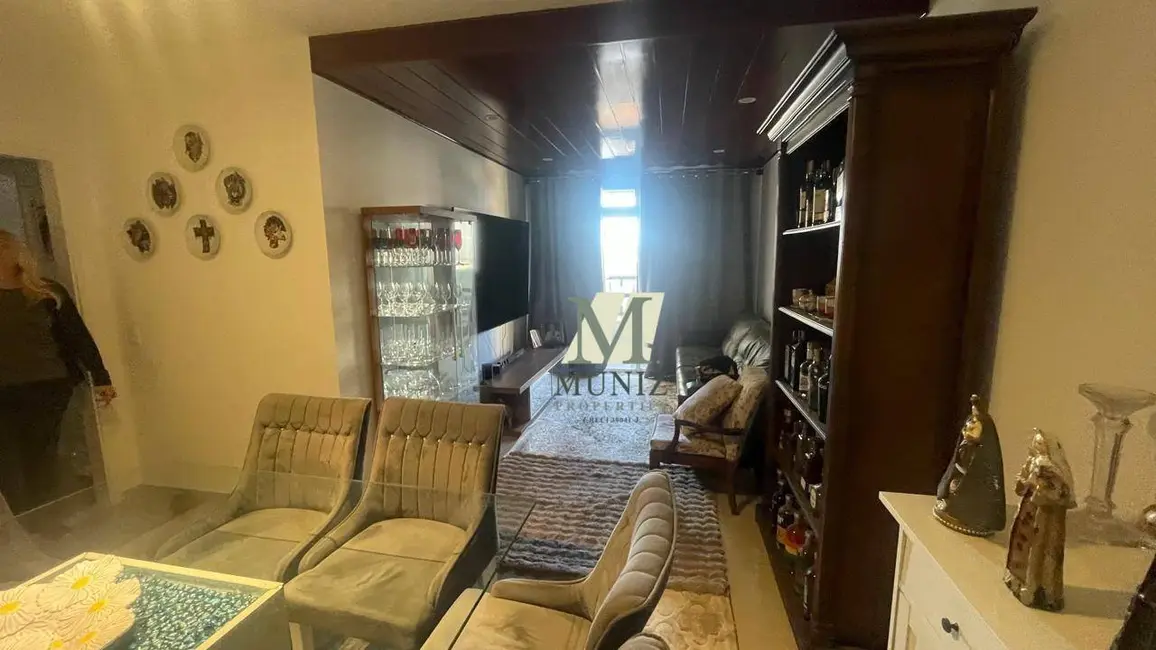 Apartamento com 3 quartos à venda, 115m2 em Centro, Campinas - SP - imagem 1 Foto 1 de Apartamento com 3 quartos à venda, 115m2 em Centro, Campinas - SP