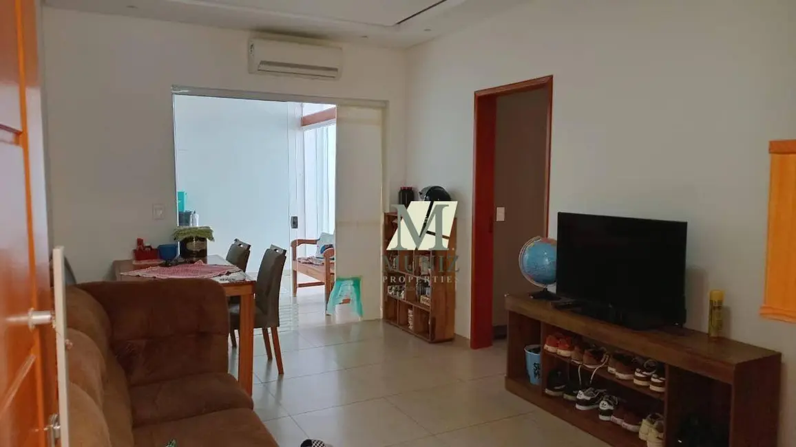 Foto 1 de Casa de Condomínio com 2 quartos à venda, 127m2 em Vila Bandeirantes, Cacapava - SP