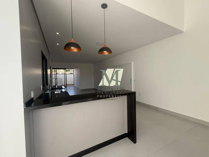 Casa de Condomínio com 3 quartos à venda, 300m2 em Parque Brasil 500, Paulinia - SP - imagem 3 Foto 3 de Casa de Condomínio com 3 quartos à venda, 300m2 em Parque Brasil 500, Paulinia - SP