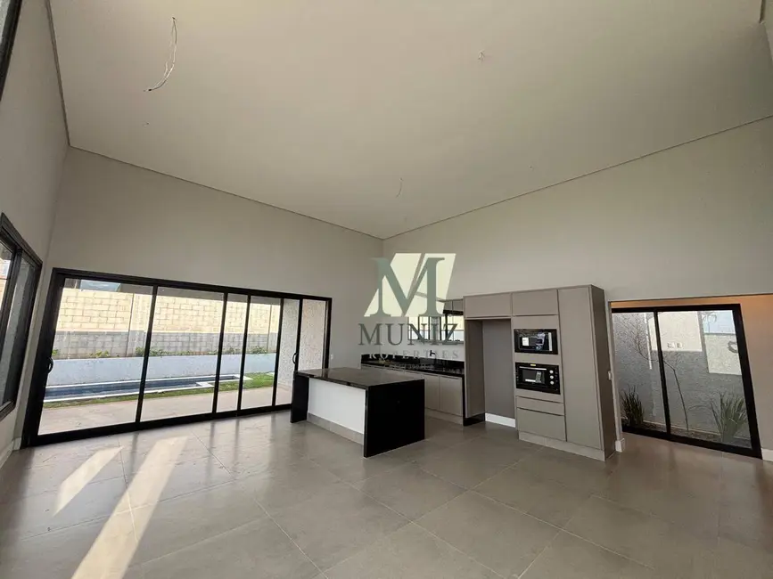 Casa de Condomínio com 3 quartos à venda, 320m2 em Jardim Ypê, Paulinia - SP - imagem 2 Foto 2 de Casa de Condomínio com 3 quartos à venda, 320m2 em Jardim Ypê, Paulinia - SP