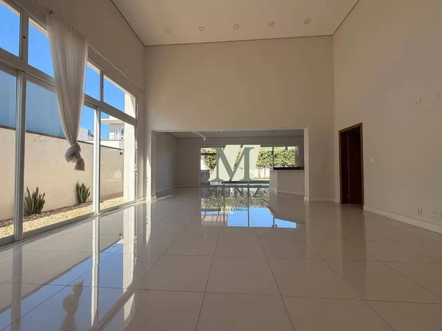 Casa de Condomínio com 3 quartos à venda e para alugar, 450m2 em Parque Brasil 500, Paulinia - SP - imagem 6 Foto 6 de Casa de Condomínio com 3 quartos à venda e para alugar, 450m2 em Parque Brasil 500, Paulinia - SP