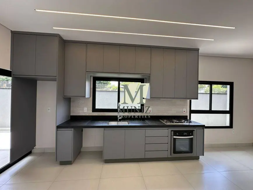 Casa de Condomínio com 3 quartos à venda, 207m2 em Parque Brasil 500, Paulinia - SP - imagem 3 Foto 3 de Casa de Condomínio com 3 quartos à venda, 207m2 em Parque Brasil 500, Paulinia - SP