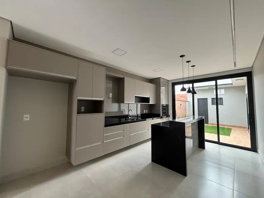 Casa de Condomínio com 3 quartos à venda, 200m2 em Parque Brasil 500, Paulinia - SP - imagem 3 Foto 3 de Casa de Condomínio com 3 quartos à venda, 200m2 em Parque Brasil 500, Paulinia - SP