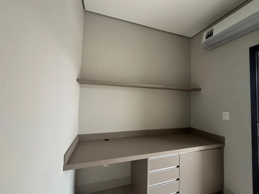 Casa de Condomínio com 3 quartos à venda, 200m2 em Parque Brasil 500, Paulinia - SP - imagem 4 Foto 4 de Casa de Condomínio com 3 quartos à venda, 200m2 em Parque Brasil 500, Paulinia - SP