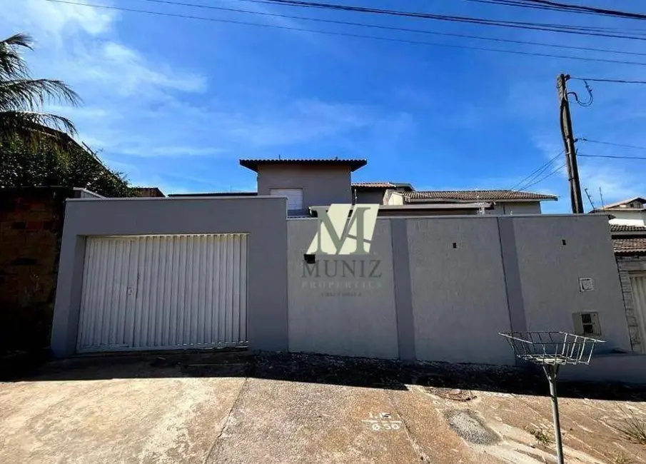 Foto 1 de Casa com 3 quartos à venda, 200m2 em Alto de Pinheiros, Paulinia - SP