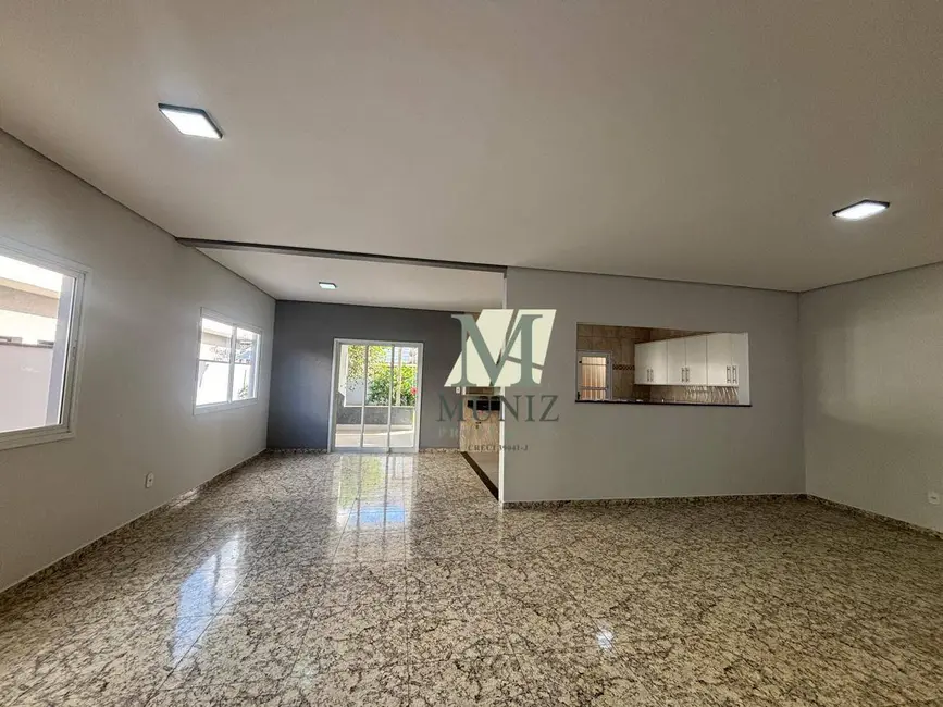 Foto 2 de Casa de Condomínio com 3 quartos à venda e para alugar, 300m2 em Parque Brasil 500, Paulinia - SP