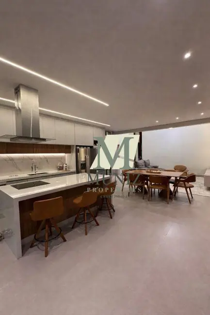 Foto 3 de Casa de Condomínio com 3 quartos à venda, 300m2 em Paulinia - SP
