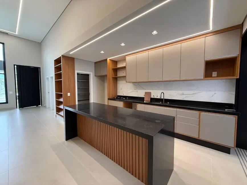 Casa de Condomínio com 3 quartos à venda, 300m2 em Parque Brasil 500, Paulinia - SP - imagem 2 Foto 2 de Casa de Condomínio com 3 quartos à venda, 300m2 em Parque Brasil 500, Paulinia - SP