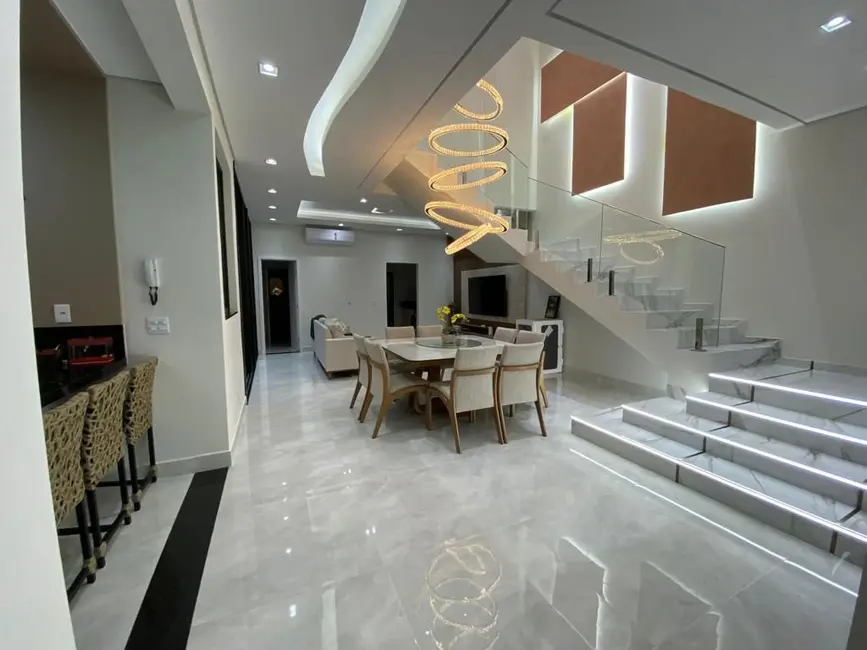 Foto 3 de Casa de Condomínio com 4 quartos à venda, 300m2 em Paulinia - SP