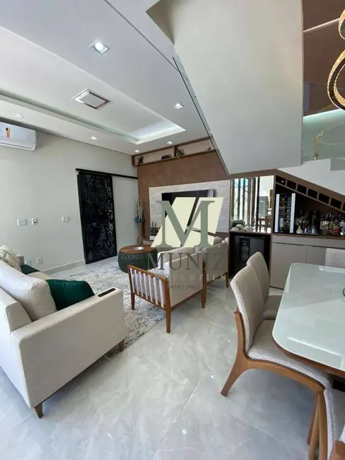 Casa de Condomínio com 4 quartos à venda, 300m2 em Paulinia - SP - imagem 2 Foto 2 de Casa de Condomínio com 4 quartos à venda, 300m2 em Paulinia - SP
