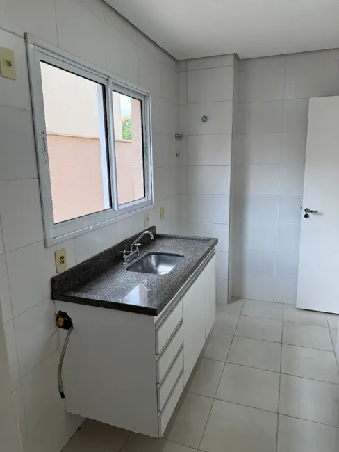 Foto 9 de Casa de Condomínio com 3 quartos para alugar, 278m2 em Parque Brasil 500, Paulinia - SP