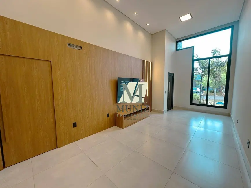 Casa de Condomínio com 3 quartos à venda, 200m2 em Vila Monte Alegre, Paulinia - SP - imagem 3 Foto 3 de Casa de Condomínio com 3 quartos à venda, 200m2 em Vila Monte Alegre, Paulinia - SP