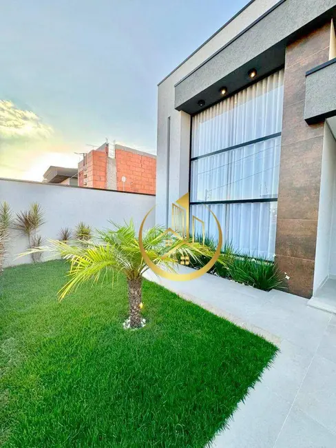 Casa com 3 quartos à venda, 325m2 em Pouso Alegre - MG - imagem 3 Foto 3 de Casa com 3 quartos à venda, 325m2 em Pouso Alegre - MG