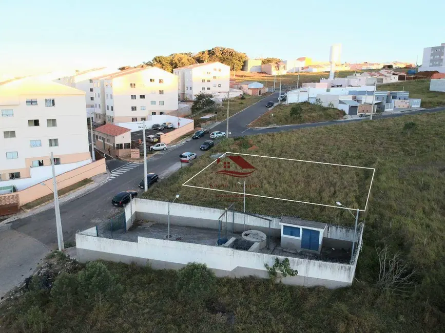 Foto 2 de Terreno / Lote à venda, 256m2 em Santo Expedito II, Pouso Alegre - MG