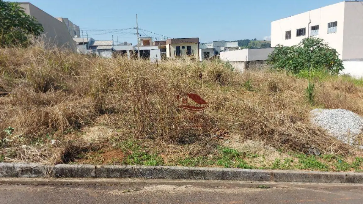 Foto 1 de Terreno / Lote à venda, 400m2 em Parque Real, Pouso Alegre - MG